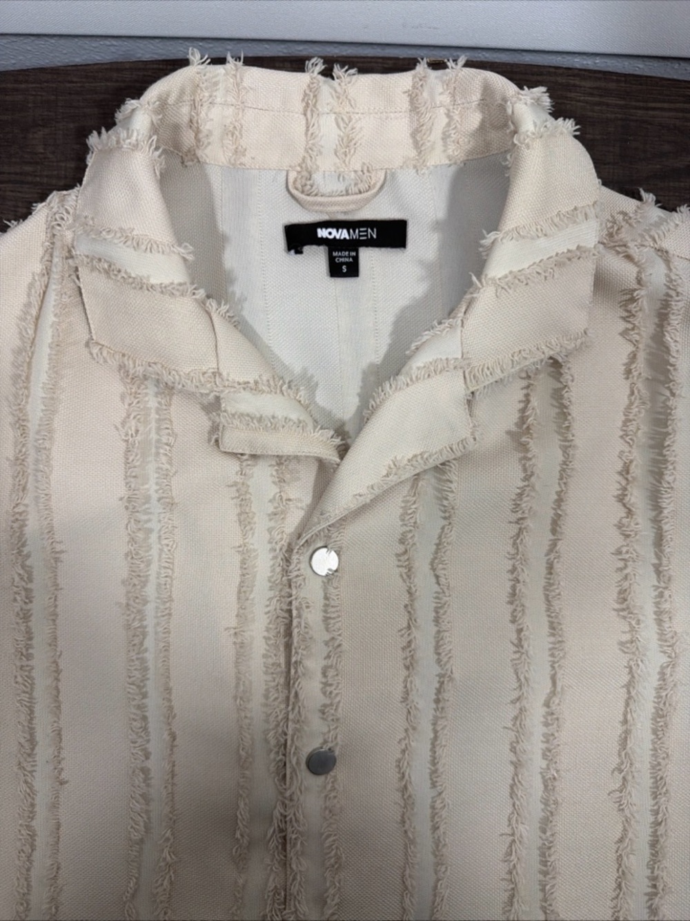 Nova Men Pulled Thread Pattern, Short Sleeve Button Up Shirt Beige size S Mens